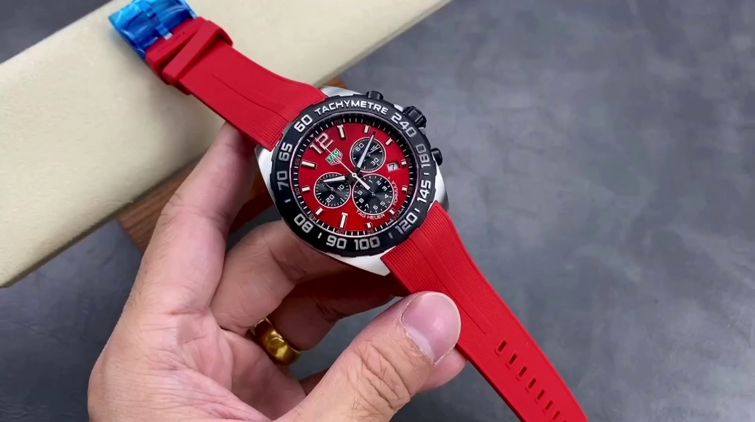 Tag Heuer Formula 1 Chronograph Quartz Red Dial CAZ101AN.FT8055 43MM - QualitySwissReplica
