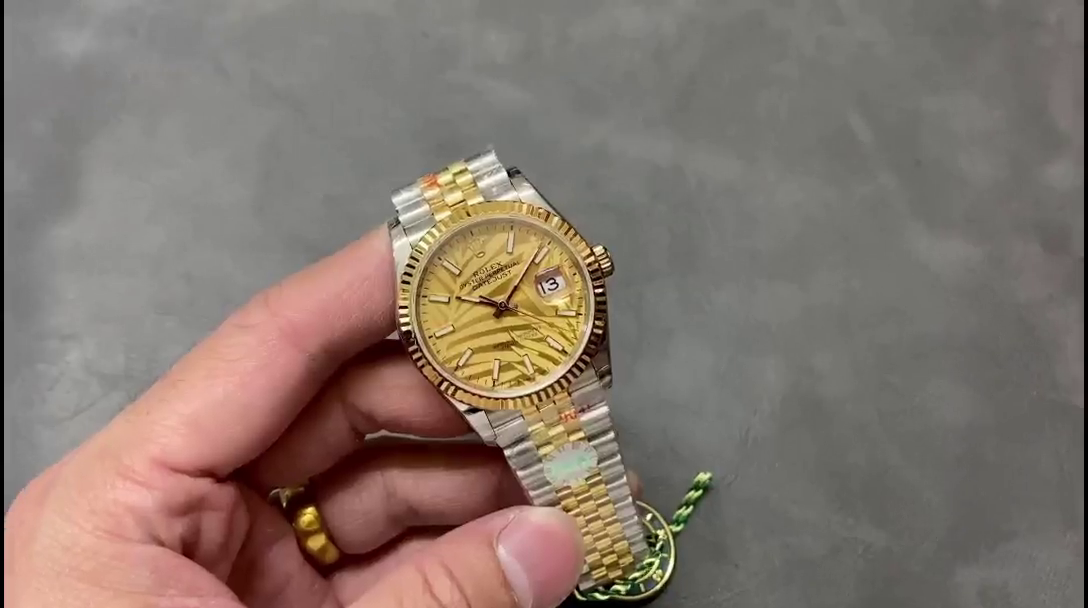 Rolex Datejust 126233 Golden Palm Motif Dial Fluted Bezel 36MM Unisex Replica Watch - QualitySwissReplica