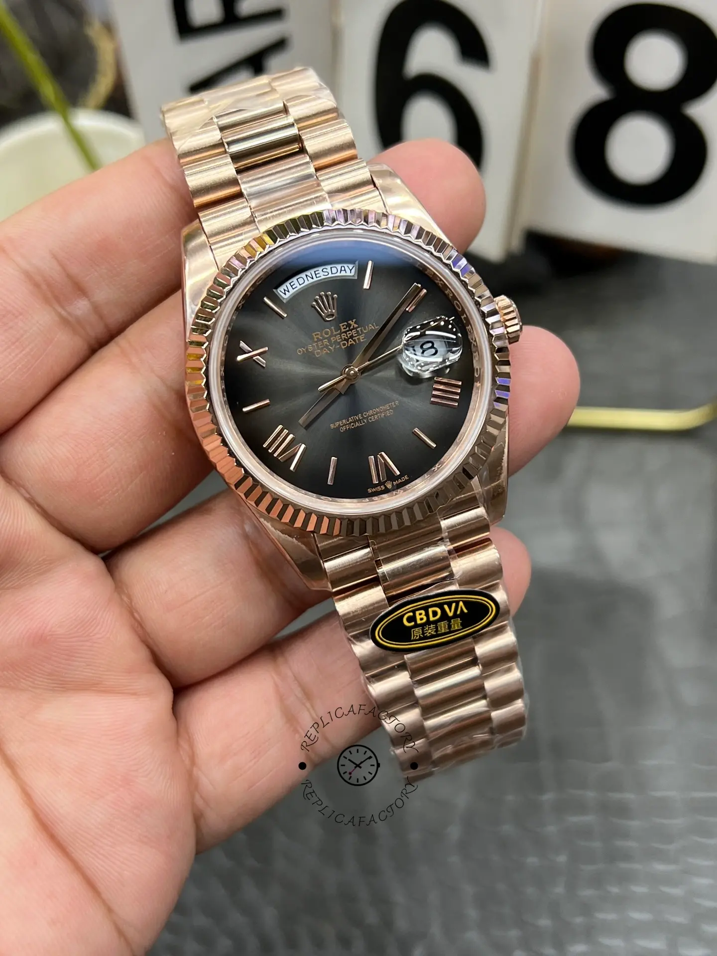 Rolex Day Date in 18 ct Everose Gold M228235 0055 40mm - QualitySwissReplica