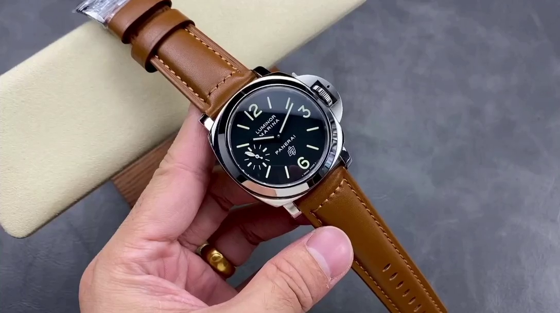 Panerai PAM00005 Luminor Marina Replica Logo Tan Strap Manual Men's Watch - QualitySwissReplica