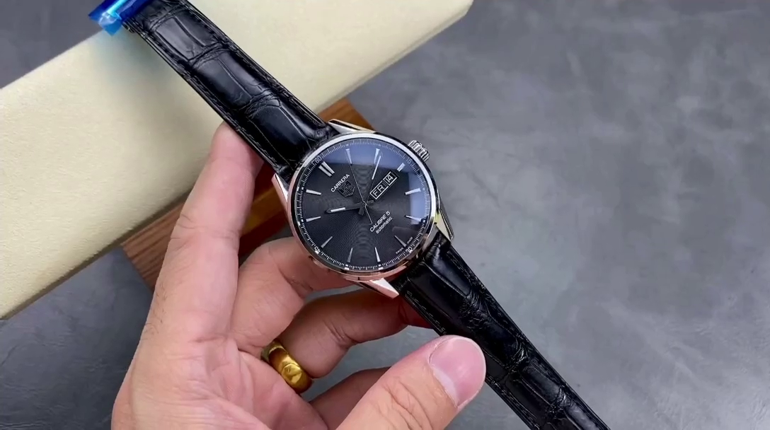Tag Heuer Carrera Calibre 5 Steel & Leather WAR201A.FC6266 - QualitySwissReplica