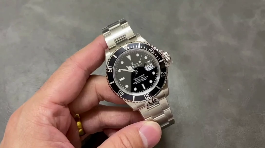 Rolex Submariner 16610 Stainless Steel 40MM Black Dial Mens Replica Watch - QualitySwissReplica