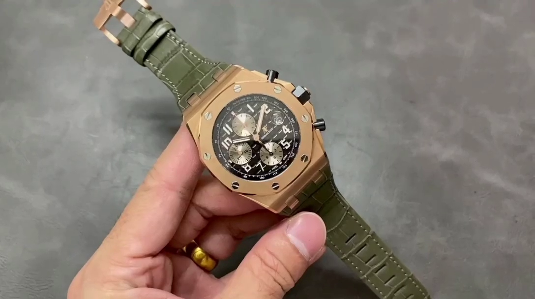 AP Offshore Chronograph 42MM 26470OR.OO.A125CR.01 Replica Grey Dial - QualitySwissReplica