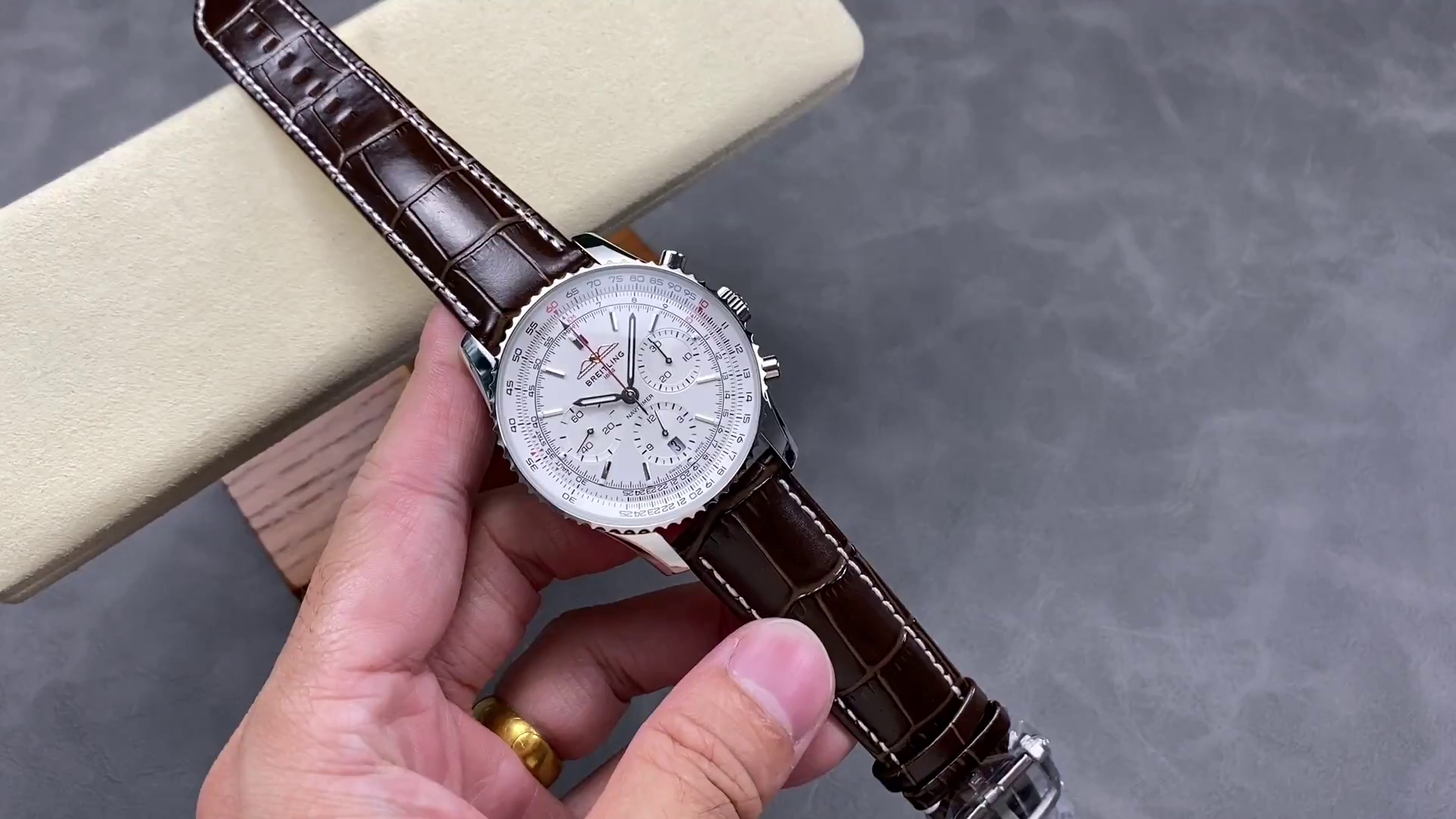 Breitling Navitimer B01 Chronograph 41 AB0139211G1P1 Replica - QualitySwissReplica