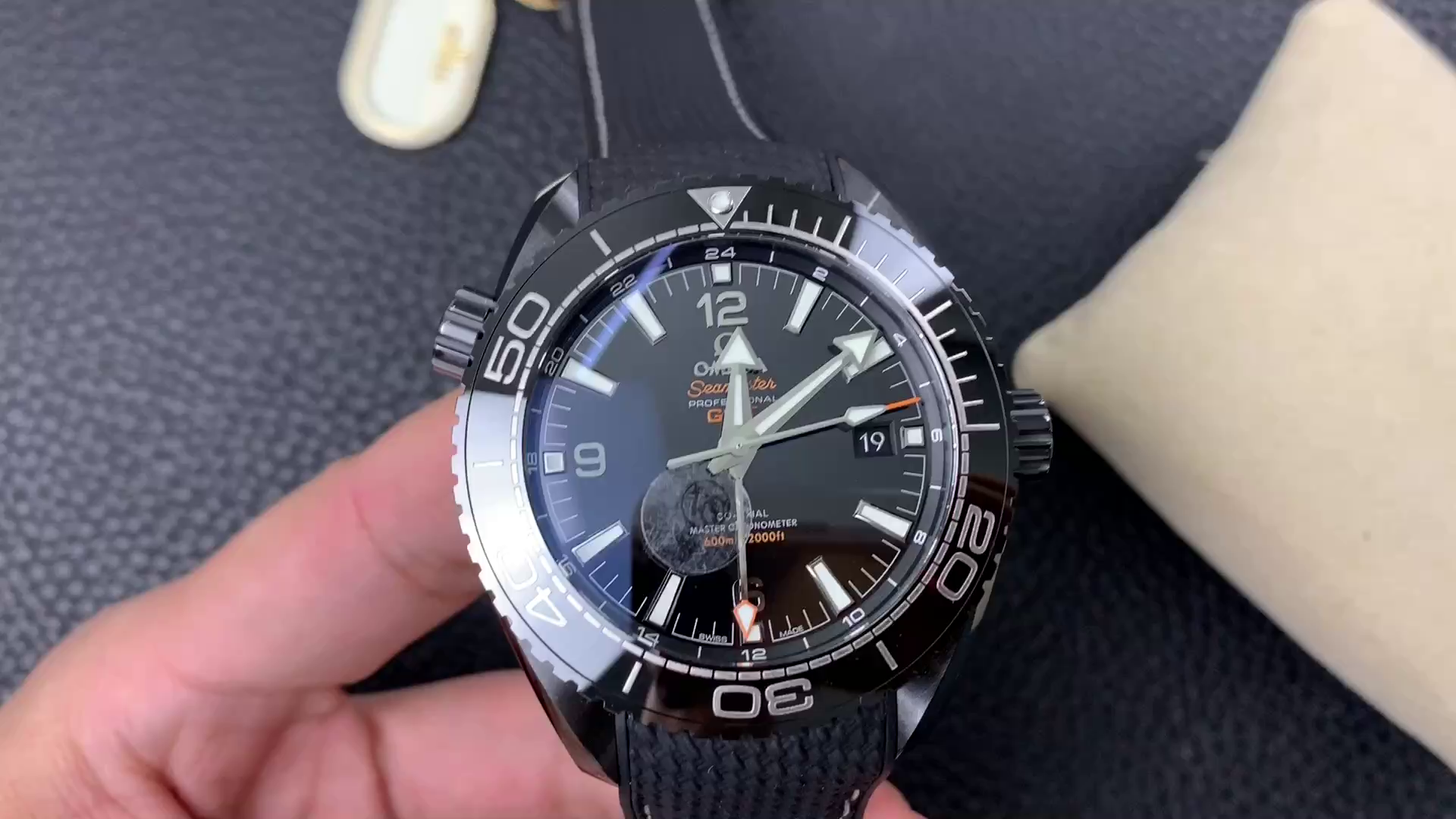 Omega Seamaster Planet Ocean 600M Co-Axial 215.92.46.22.01.001 1:1 Clone Rubber Strap - QualitySwissReplica