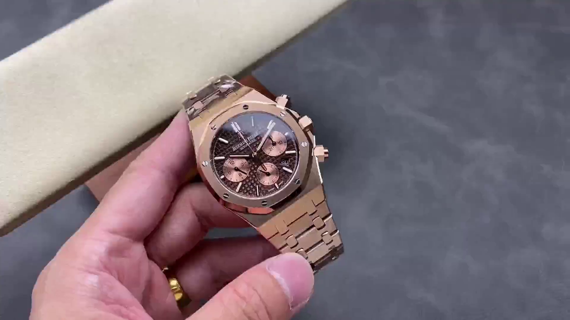AP Royal Oak Brown Dial 26331OR.OO.1220OR.02 Automatic 1:1 Clone - QualitySwissReplica