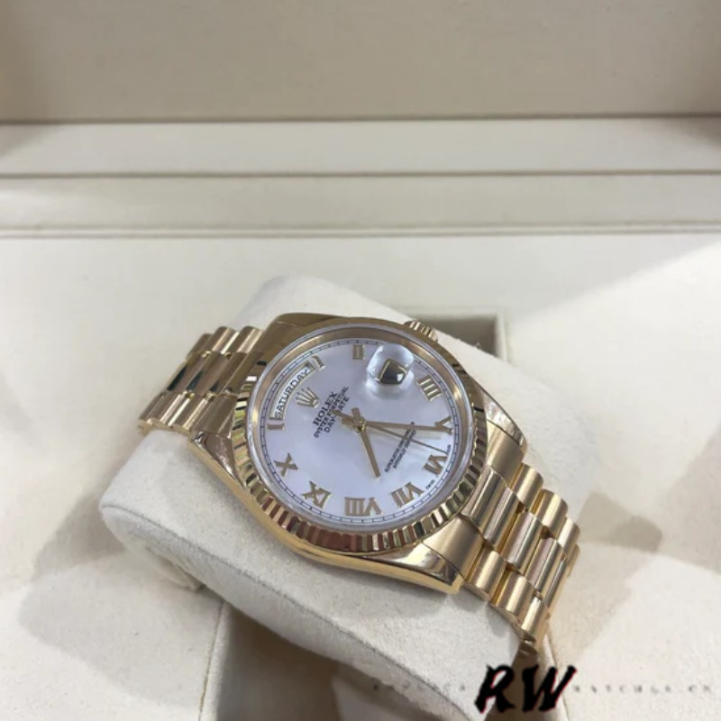 Rolex Day-Date 118238 White Mother of Pearl Roman Dial 36mm Unisex Replica Watch - QualitySwissReplica