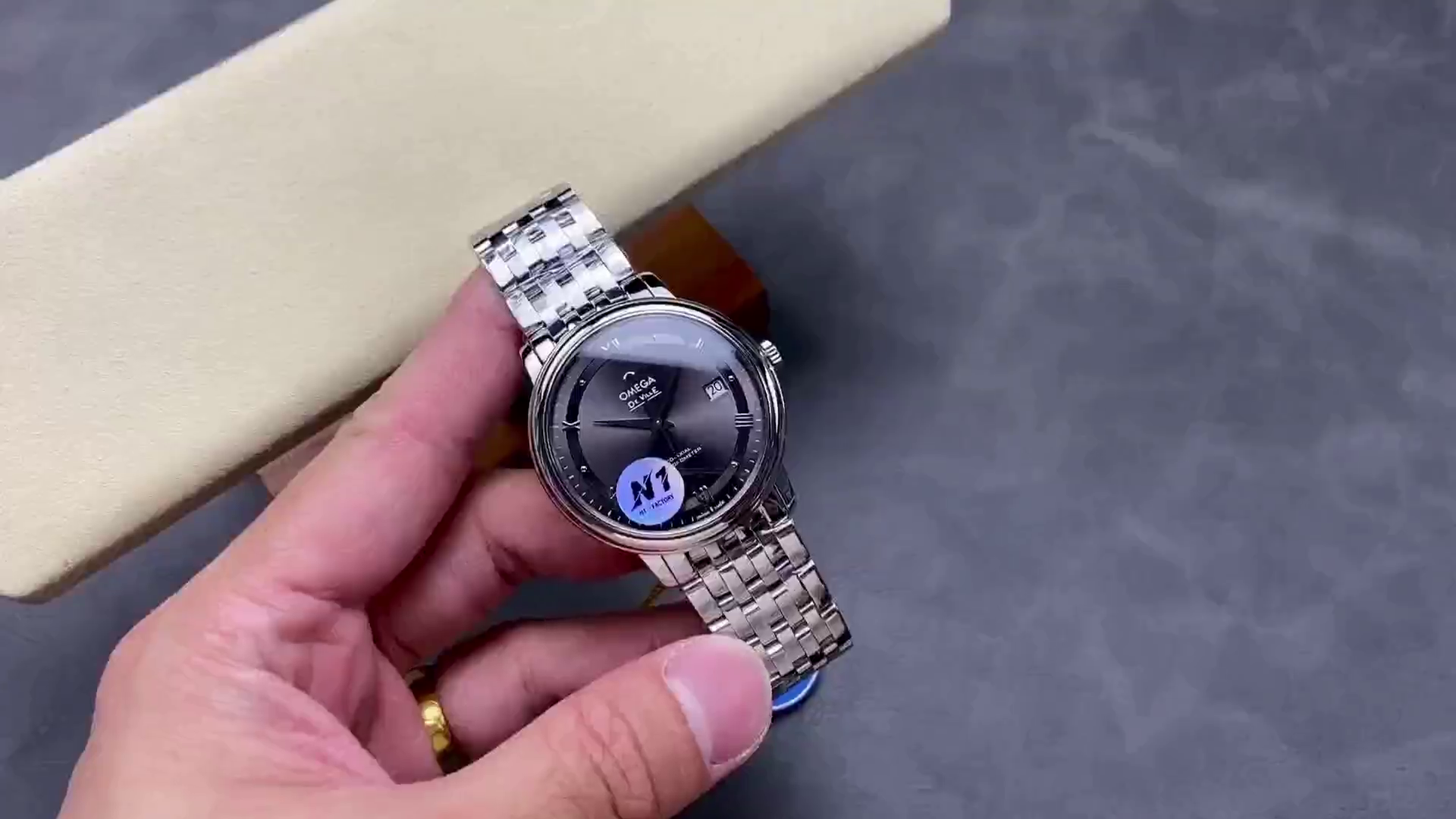 Omega De Ville Prestige Co-Axial 424.10.40.20.06.001 Replica Men's Watch - QualitySwissReplica