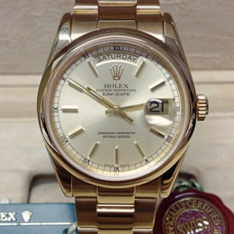 Rolex Day-Date 118208 champagne dial with gold indexes 36mm Unisex Replica Watch - QualitySwissReplica