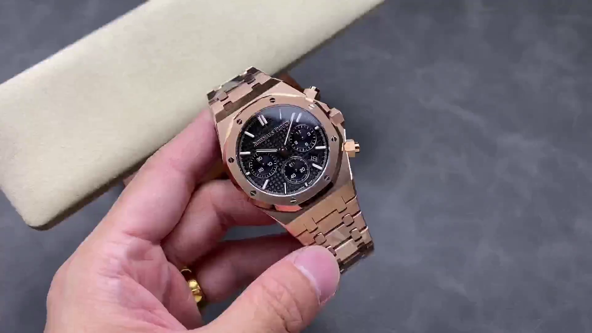 1:1 Clone AP 26240OR.OO.1320OR.02 Royal Oak 41 50th Anniversary Black Dial - QualitySwissReplica