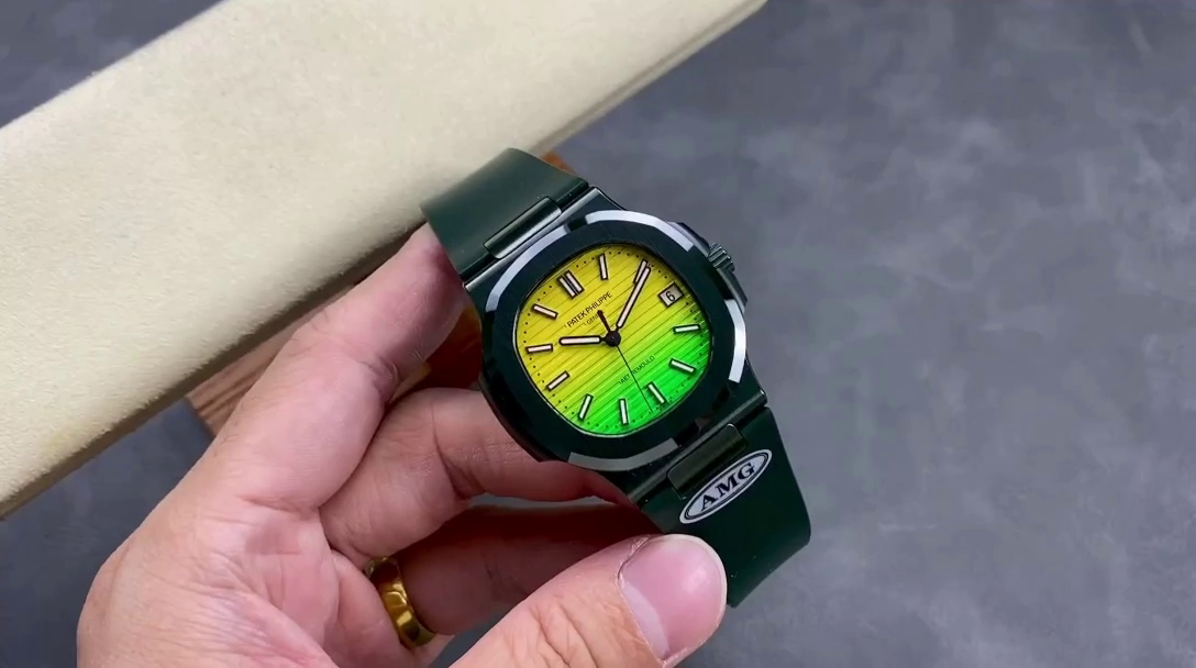 Patek Philippe Nautilus Yellow & Green 5711 40MM Watch - QualitySwissReplica