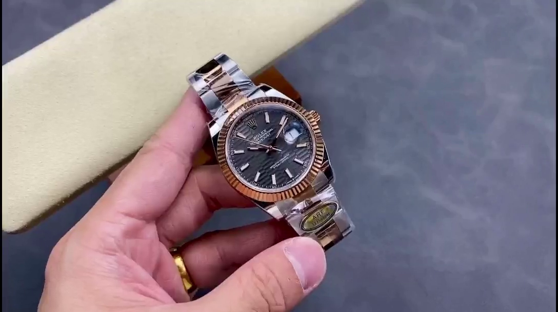 Rolex Datejust 41 Everose Gold & Stainless Steel 126331 0019 Men's Watch - QualitySwissReplica