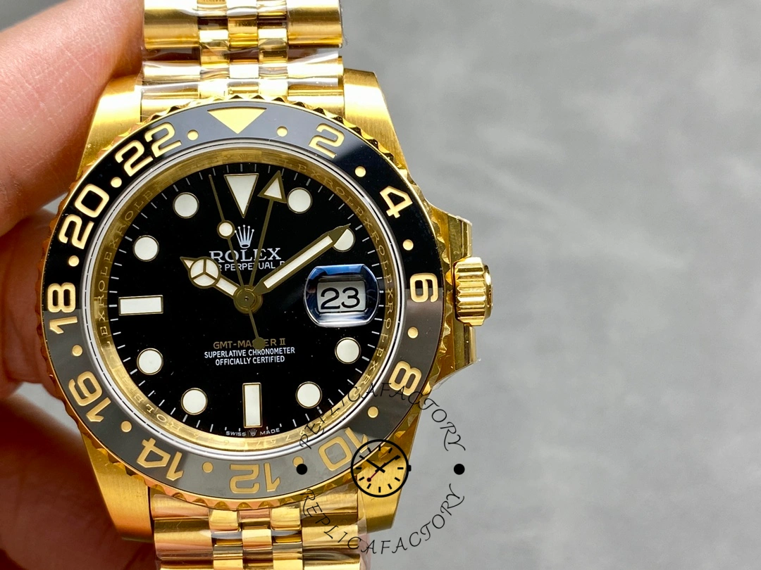 Rolex GMT Master II 40mm m126718grnr 0001 Oyster Bracelet Black Dial Mens Replica Watch - QualitySwissReplica