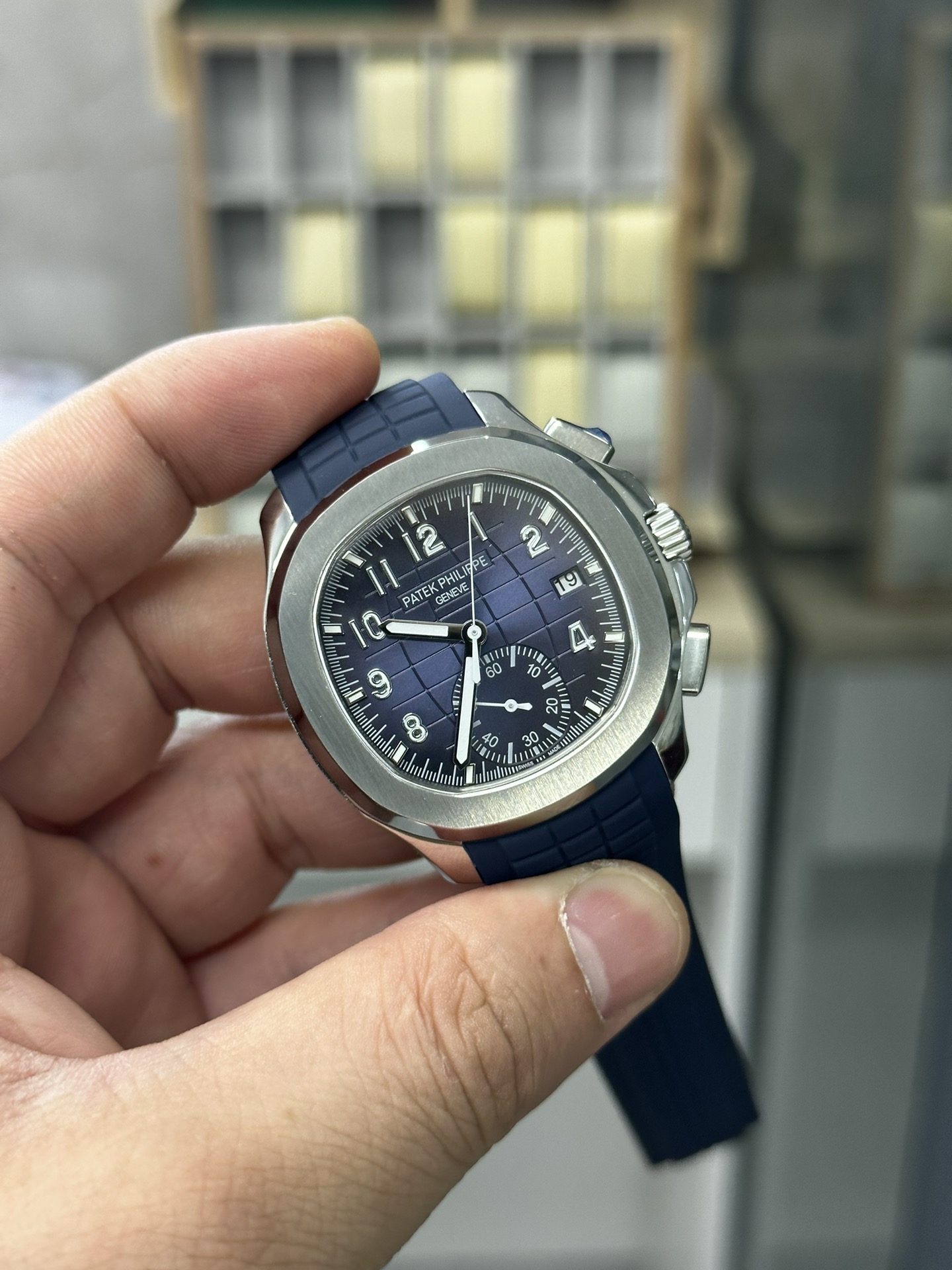 Replica Patek Philippe Aquanaut 5968G 001 42mm Mens Watch - QualitySwissReplica