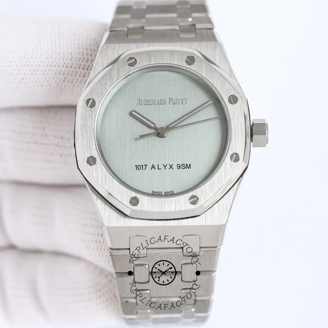 AP Royal Oak 15550PT.OO.1356PT.01 1017 ALYX 9SM Replica 37 White Gold - QualitySwissReplica