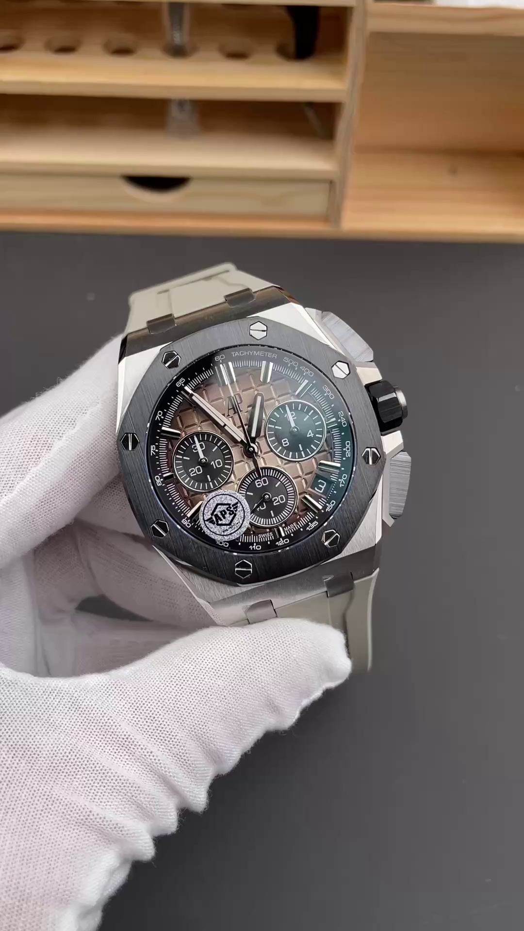 AP Royal Oak Offshore Chronograph Smoked Light Brown 26420SO.OO.A600CA.01 Replica - QualitySwissReplica