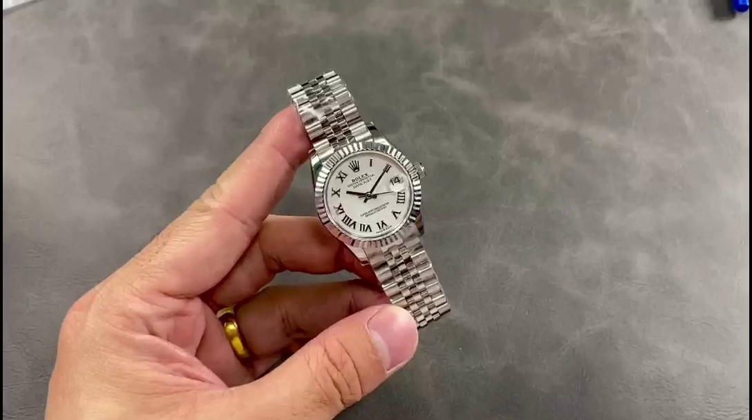 Rolex Datejust 279174 Stainless Steel Silver Roman Numeral Dial 28mm Lady Replica Watch - QualitySwissReplica
