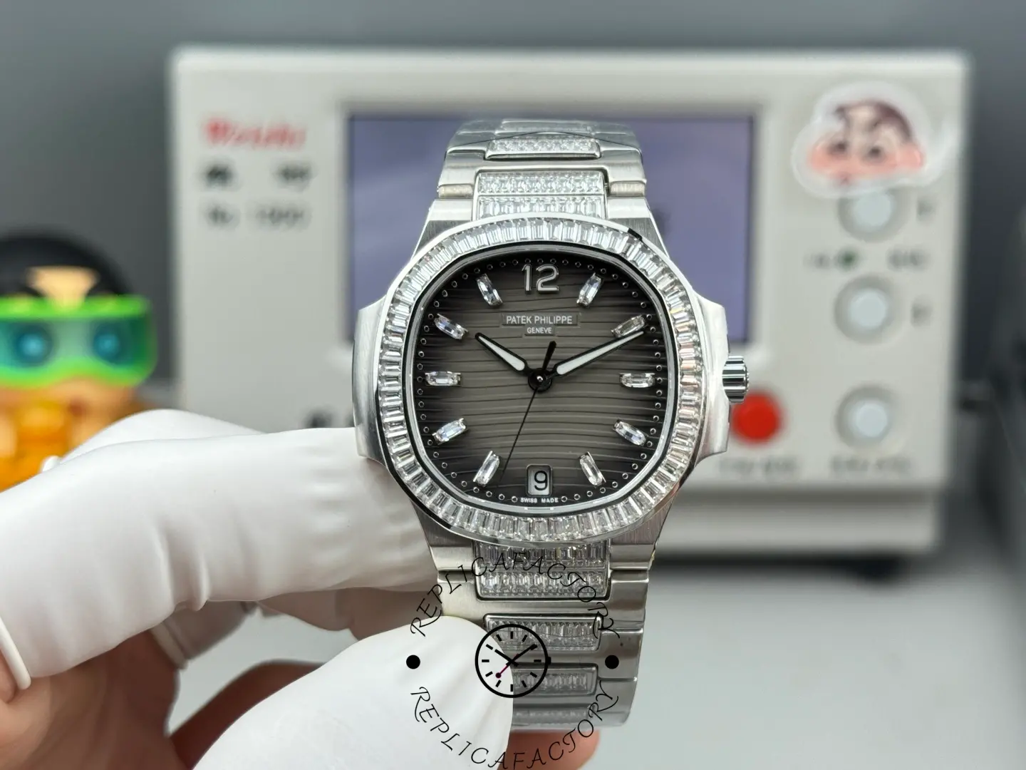 Clone Patek Philippe Nautilus 7014-1G-001 Watch - QualitySwissReplica
