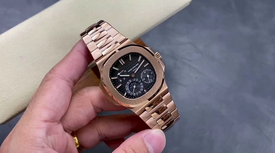 Patek Philippe Nautilus Moon Phase Rose Gold Black Dial 5712 1R 001 40MM - QualitySwissReplica