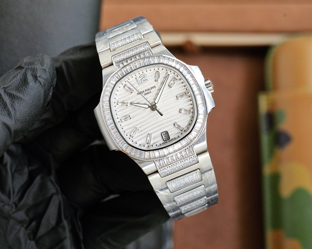 Patek Philippe Nautilus Ladies White Gold Diamond Bezel 7118 - QualitySwissReplica