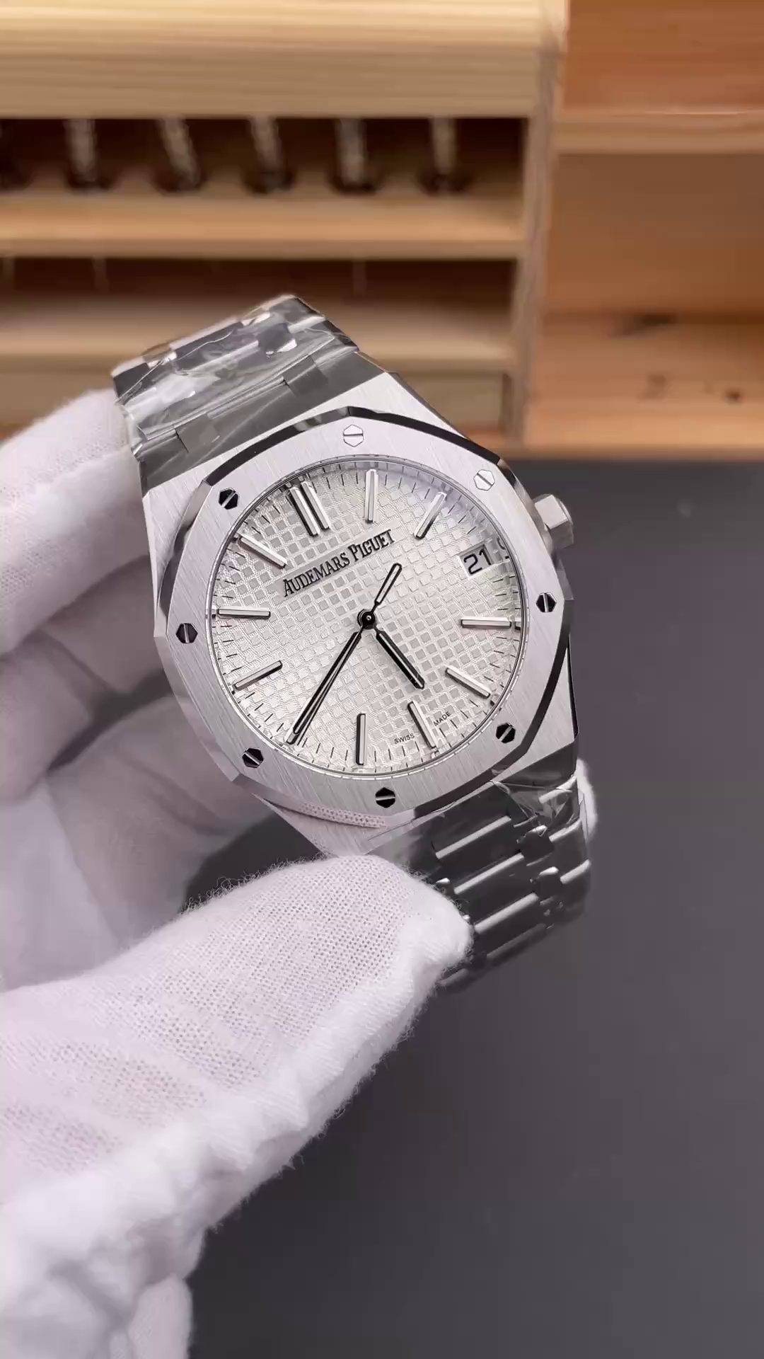 AP Royal Oak 50th Anniversary 15510ST.OO.1320ST.03 Replica Silve Dial - QualitySwissReplica