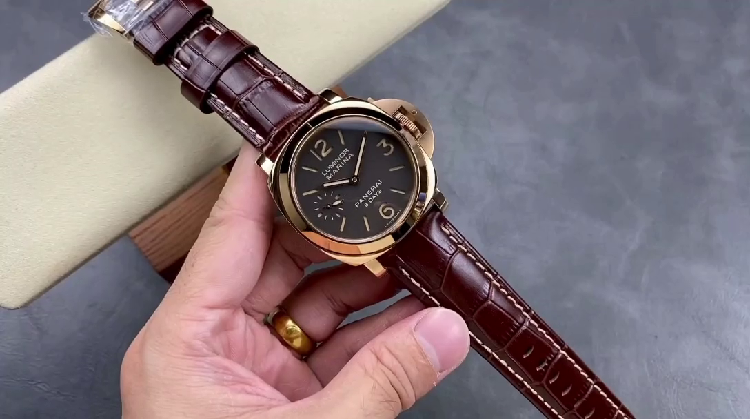 Panerai Luminor Marina PAM00511 1:1 Clone 8 Days 44mm Rose Gold Brown Dial - QualitySwissReplica