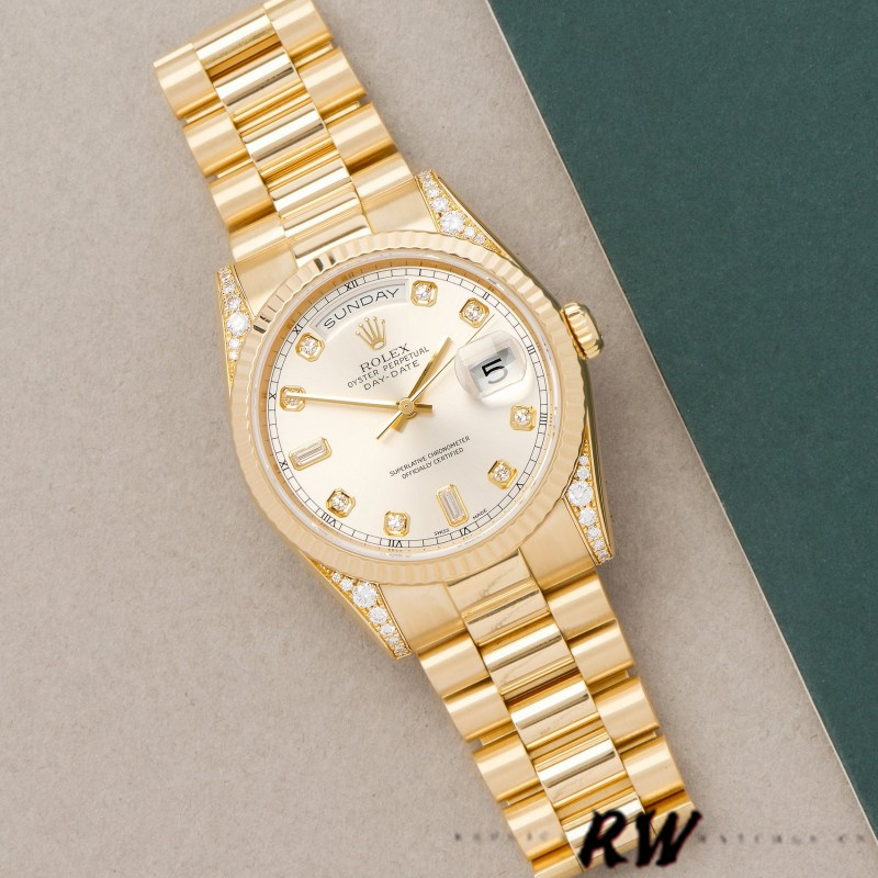 Rolex Day-Date 118338 Yellow gold Silver dial 36mm Unisex Replica Watch - QualitySwissReplica