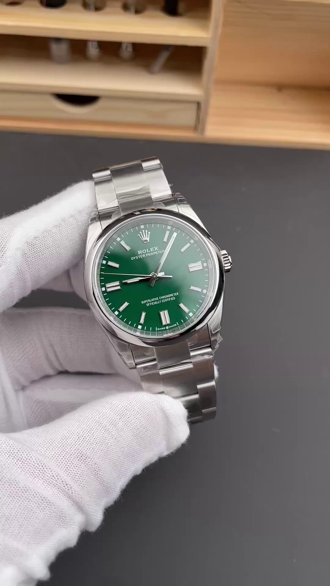 Rolex Oyster Perpetual 36mm 126000 Green Dial - QualitySwissReplica