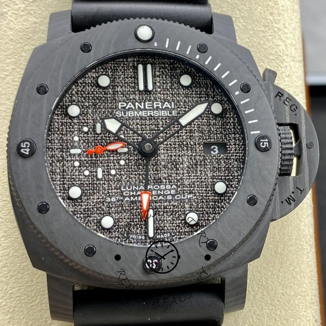 Panerai Luminor Submersible PAM01039 Replica Luna Rossa 47MM Men's Diver Watch - QualitySwissReplica