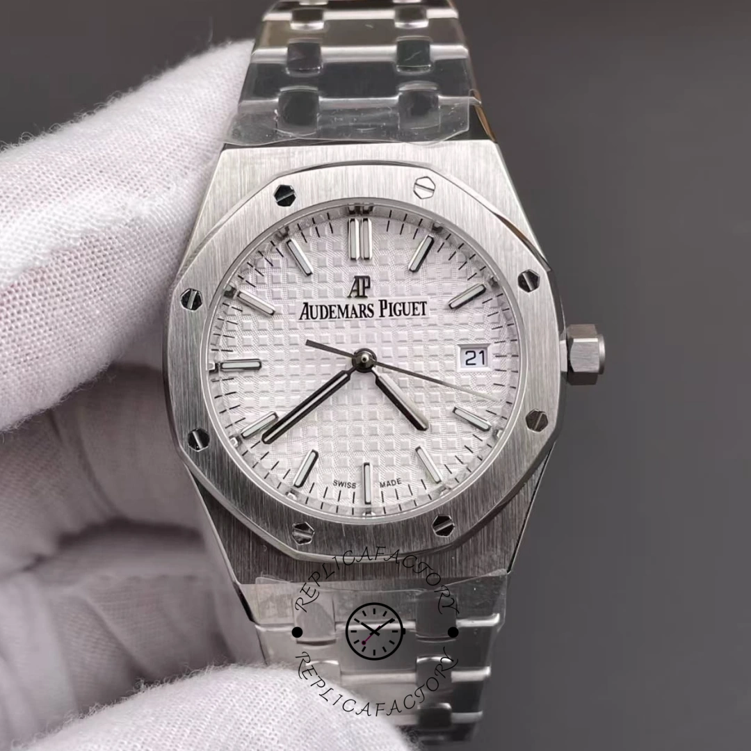 AP 77350ST.OO.1261ST.01 Royal Oak Replica Automatic 34mm Silve Dial - QualitySwissReplica
