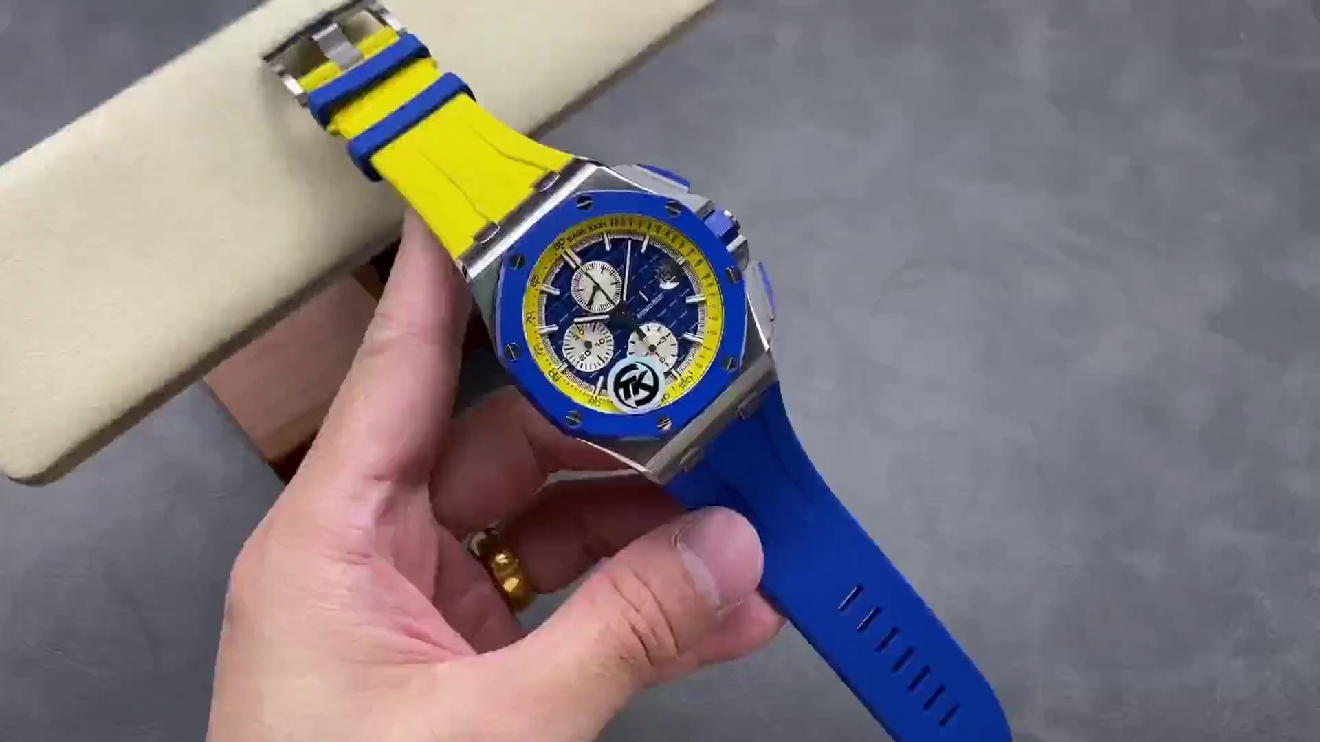 AP Royal Oak Offshore Chronograph 44 Ryder Cup Europe 26400SO.OO.A057CA.01 Replica - QualitySwissReplica
