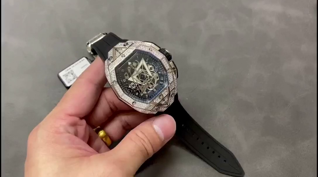 Hublot Spirit of Big Bang 648.NX.0107.RX.1604.MXM23 42mm - QualitySwissReplica