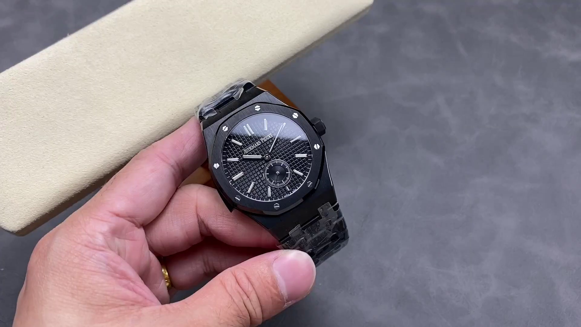 Replica AP Royal Oak 26591CE.OO.D002CA.01 Repeater Supersonnerie Ceramic Strap - QualitySwissReplica