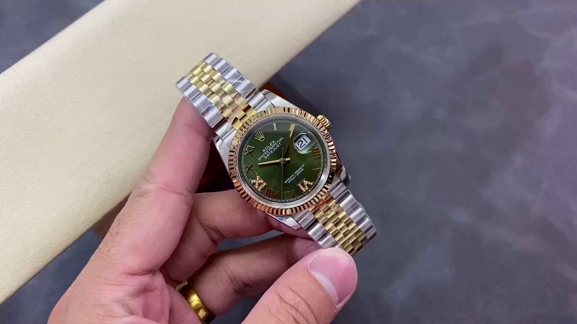 Rolex Datejust m126233 0025 Olive Green Dial 36MM Unisex Replica Watch - QualitySwissReplica