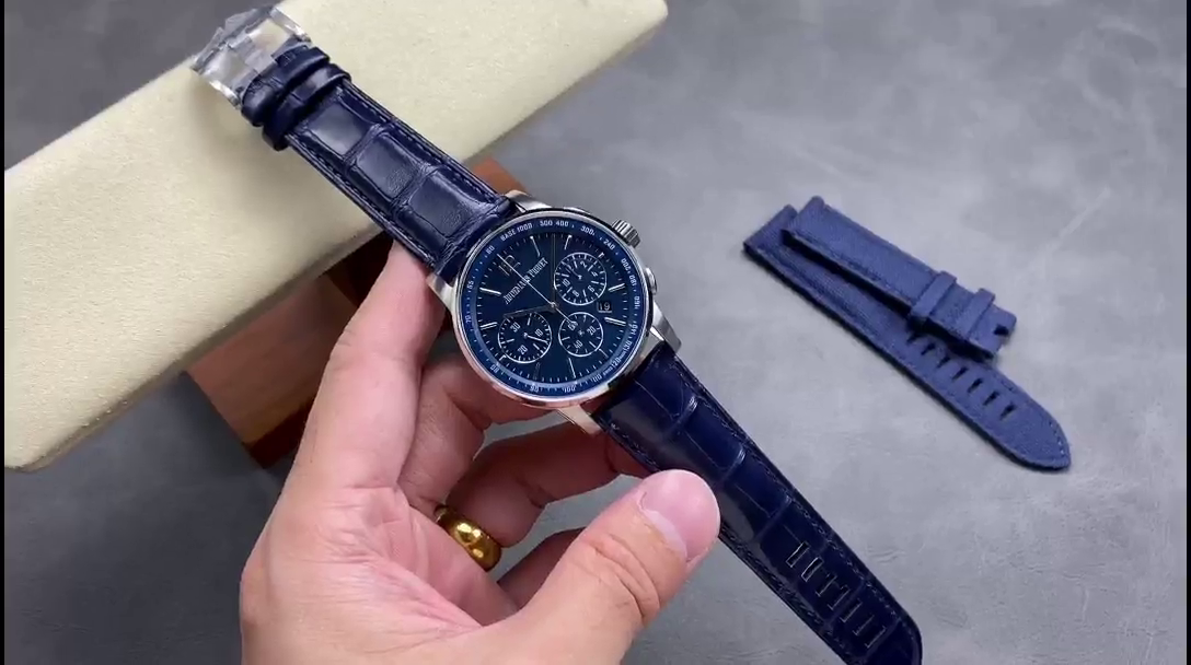 1:1 Clone AP Code 11.59 Chronograph 41mm 26393BC.OO.A321CR.01 Leather Strap - QualitySwissReplica