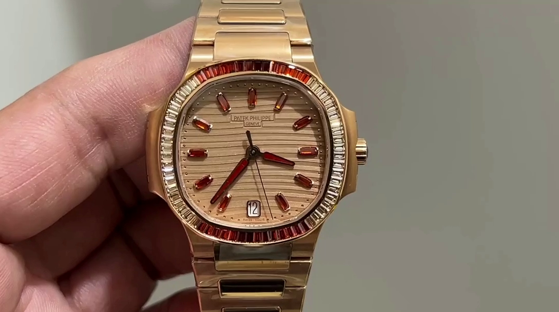 Patek Philippe Nautilus Ladies Rose Gold Gemset Bezel 7118 1300R 001 - QualitySwissReplica