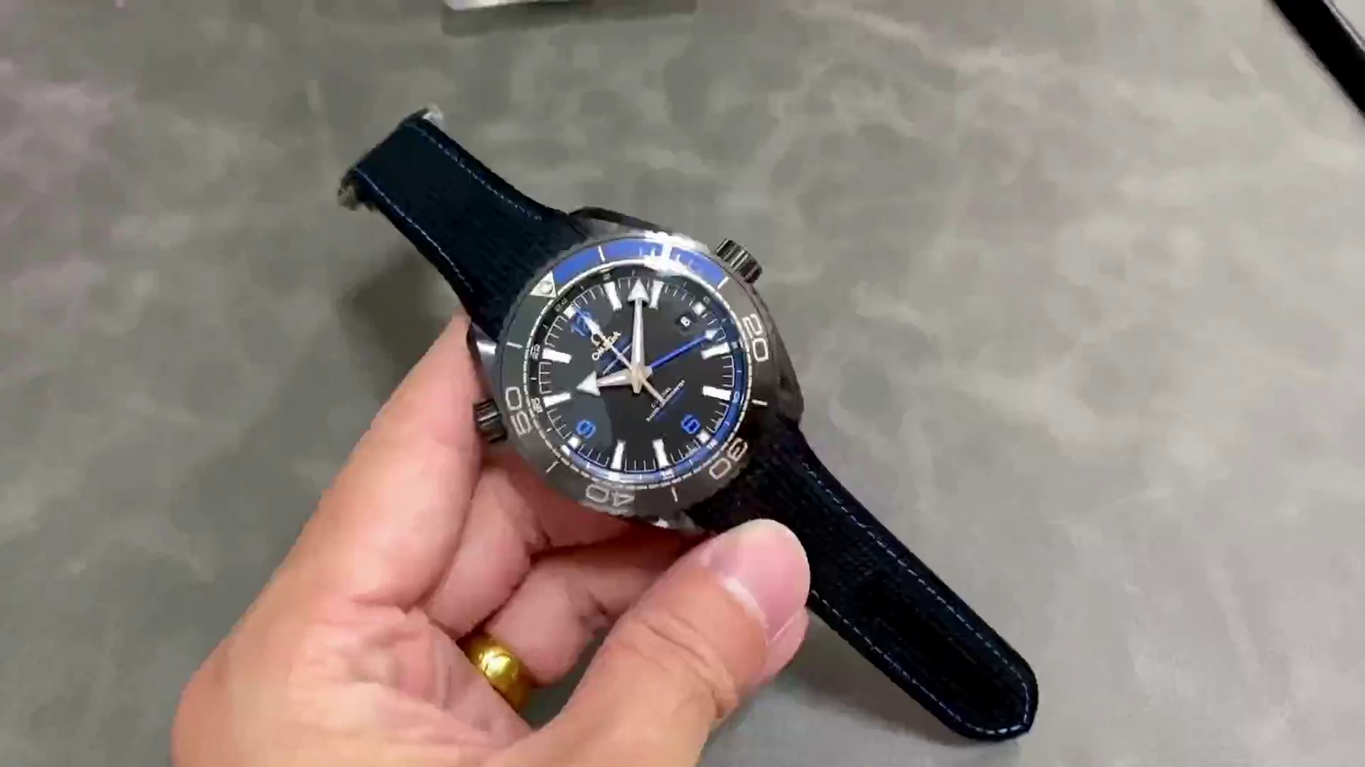 High-End Omega Seamaster Planet Ocean 215.92.46.22.01.001 Replica 600M GMT Watch - QualitySwissReplica