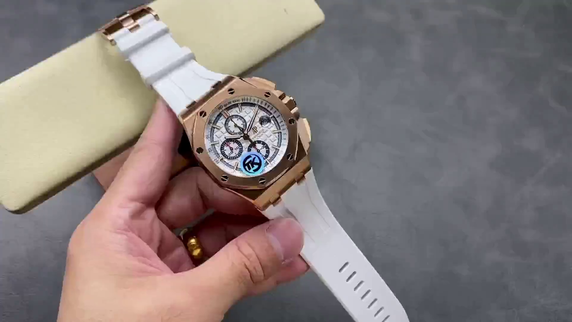 AP Royal Oak Offshore Summer Edition 26408OR.OO.A010CA.01 44MM Replica - QualitySwissReplica