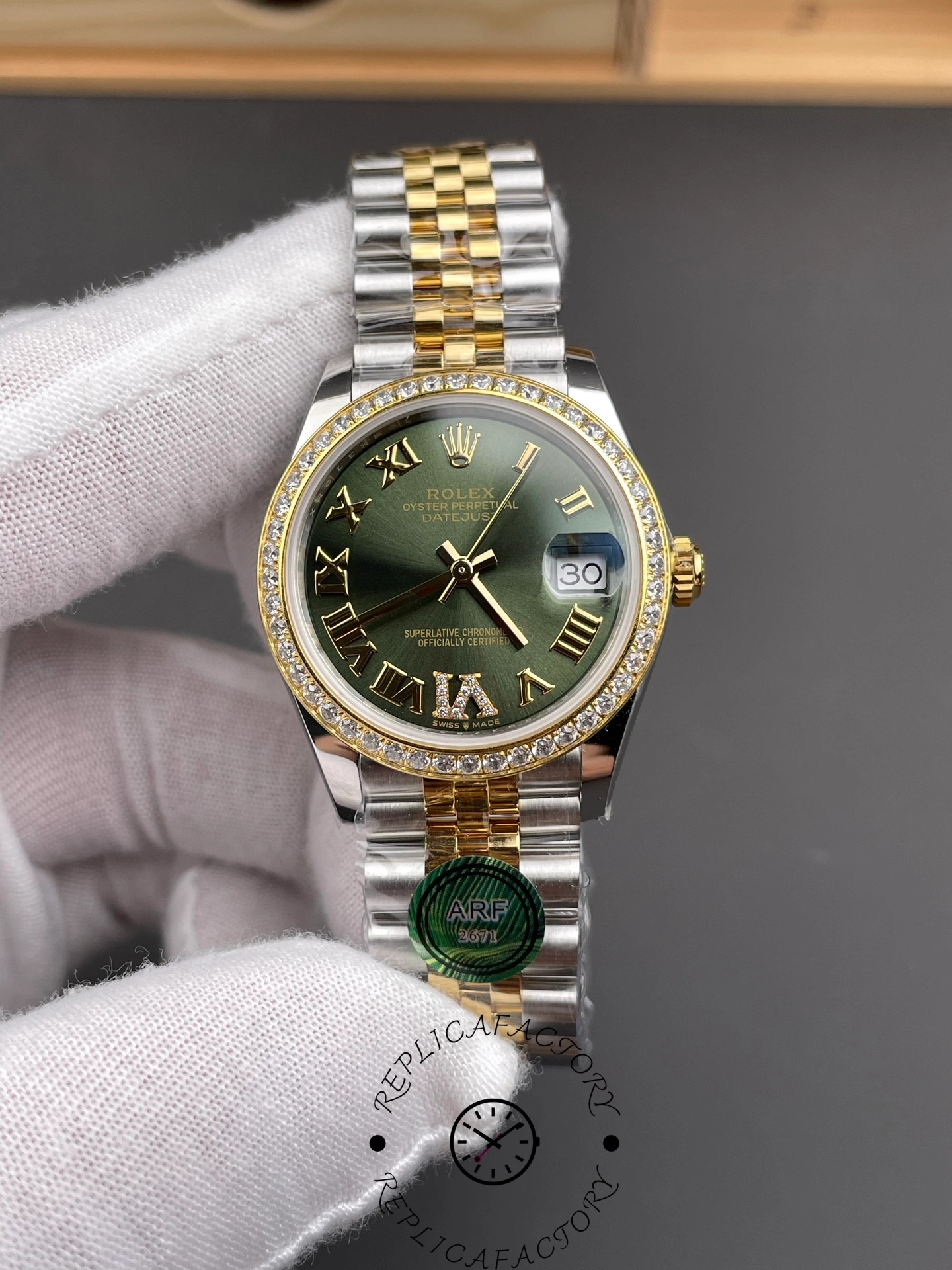 Rolex Datejust 36 Yellow Gold & Diamonds Olive Green Diamond Pave Roman Dial m126283rbr 0011 - QualitySwissReplica