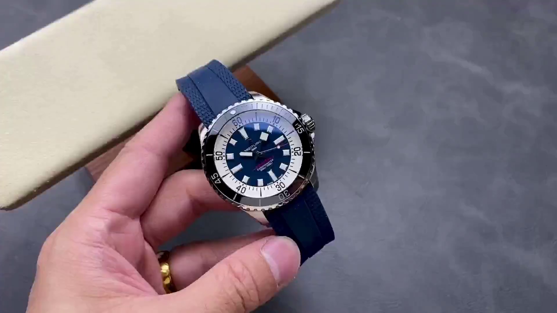 Breitling Superocean Automatic 44mm A17376211C1S1 Replica Blue Dial Diving Watch - QualitySwissReplica