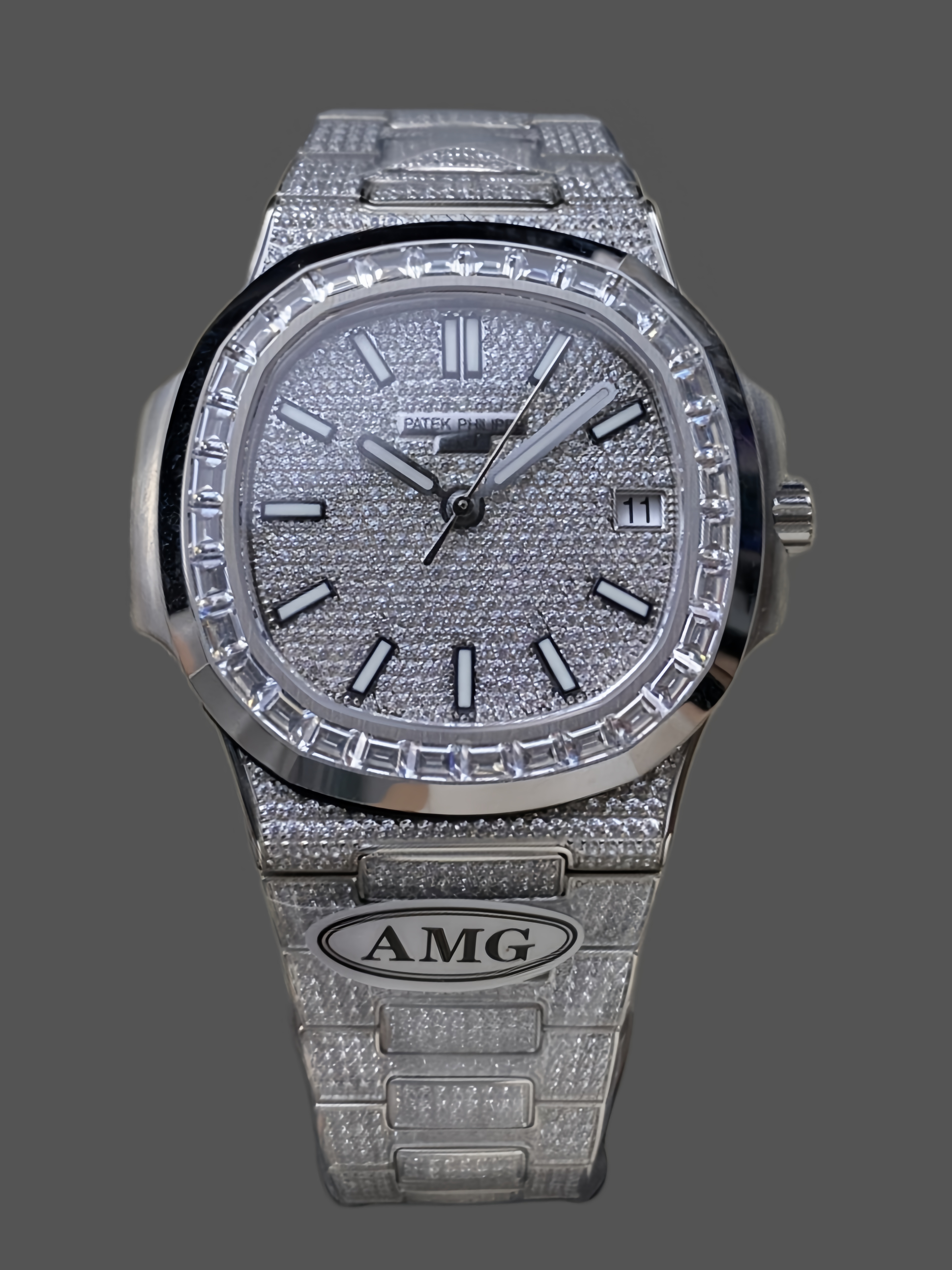 Patek Philippe Nautilus Diamond 5711 40mm & 35mm Replica Watch - QualitySwissReplica