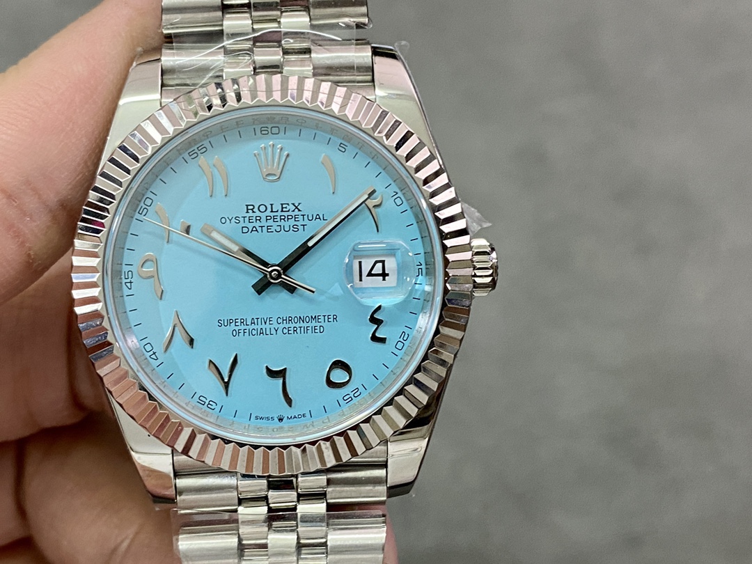 Rolex Datejust 41 Ice Blue Dial with Fluted Bezel 126334 Men's Watch - QualitySwissReplica