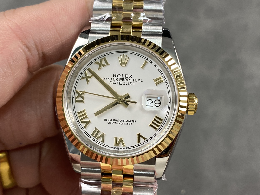 Rolex Datejust 126233 White Roman Dial Fluted Bezel 36MM Unisex Replica Watch - QualitySwissReplica