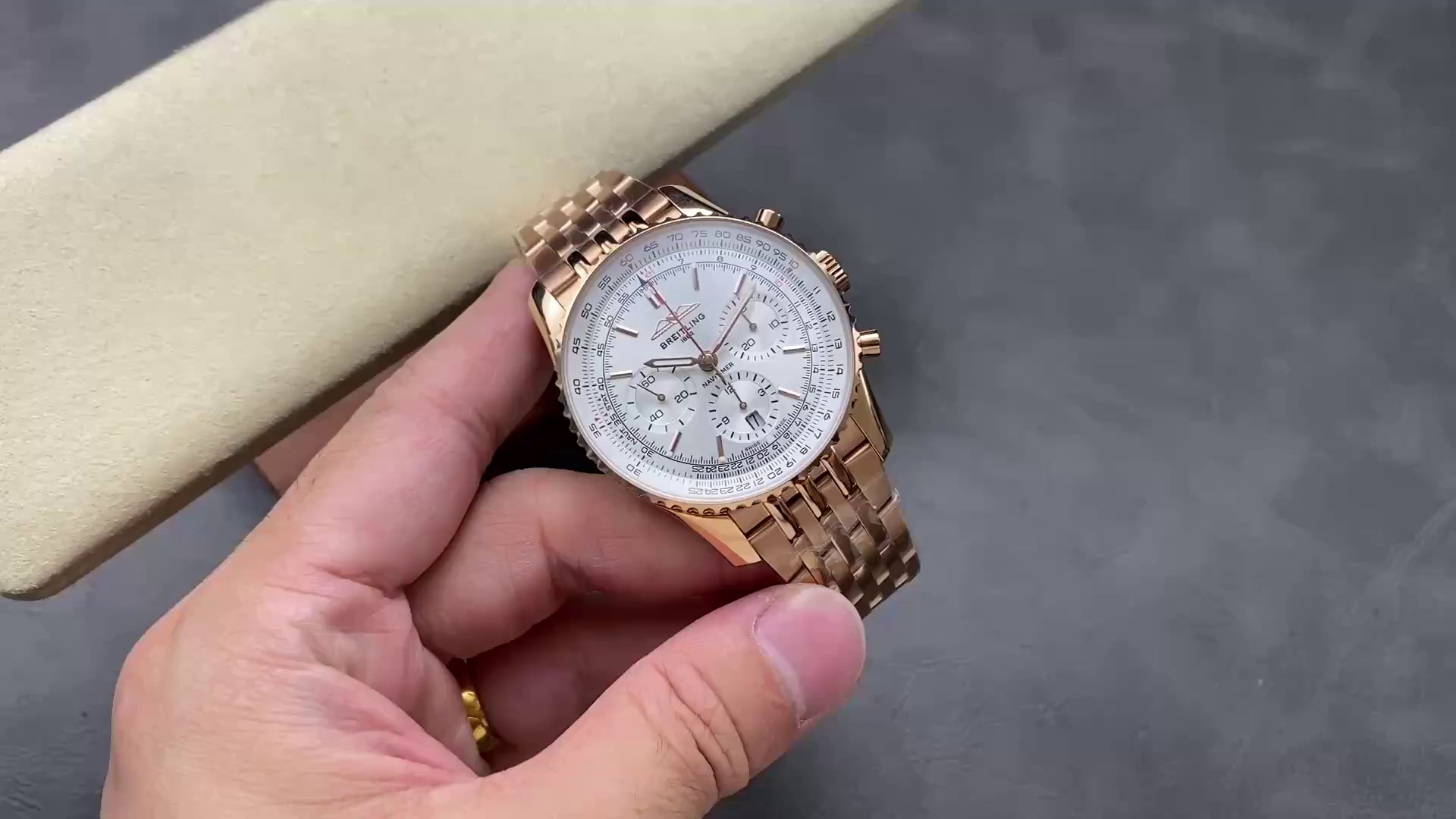 Breitling Navitimer B01 Chronograph RB0139211G1R1 41mm Replica - QualitySwissReplica