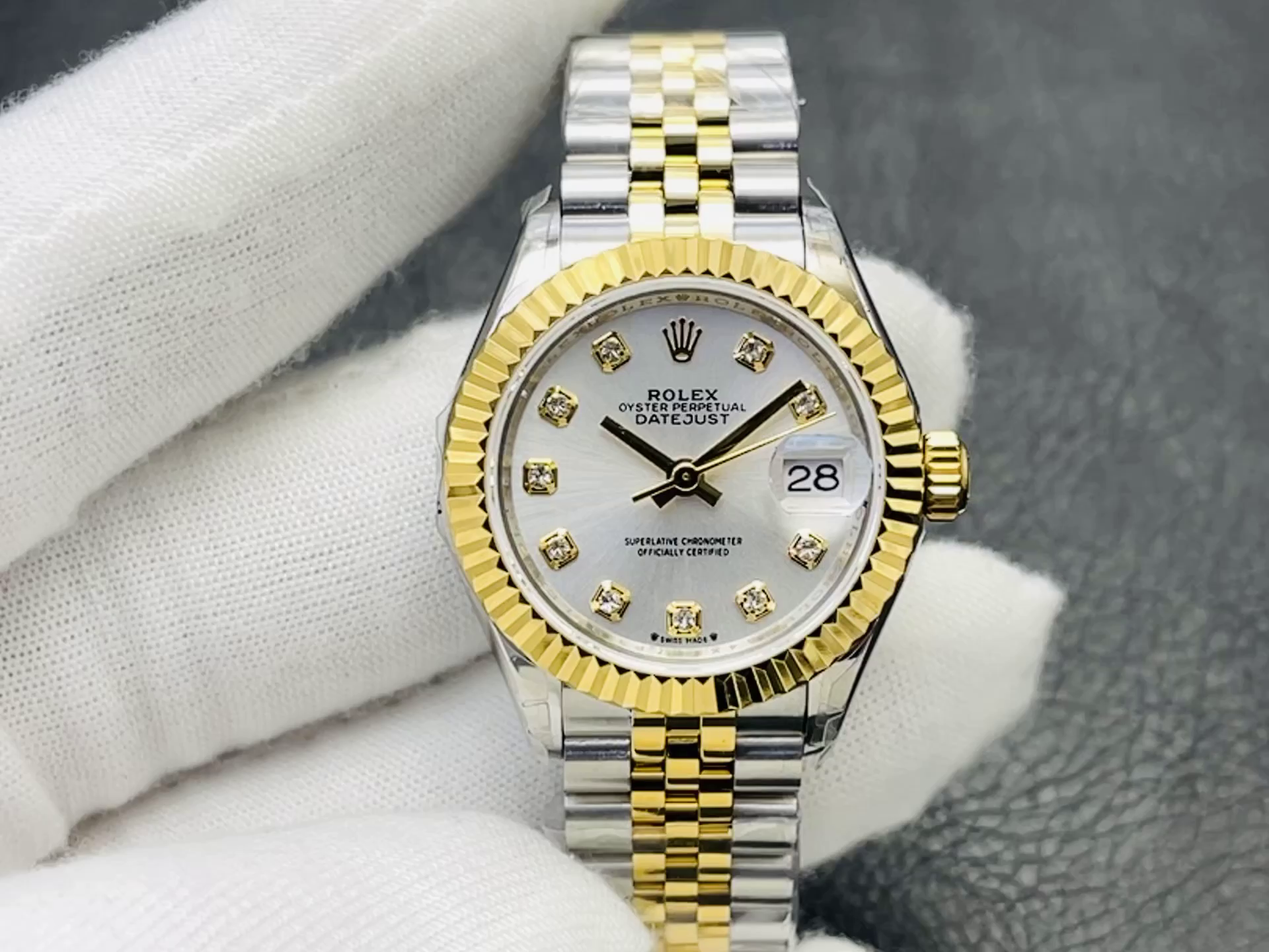 Rolex Datejust 179173 White Diamond Dial Fluted Bezel 26MM Lady Replica Watch - QualitySwissReplica