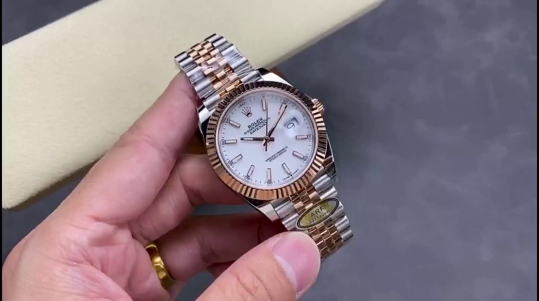 Rolex Datejust Steel & Everose Gold White Dial M126231 0017 - QualitySwissReplica