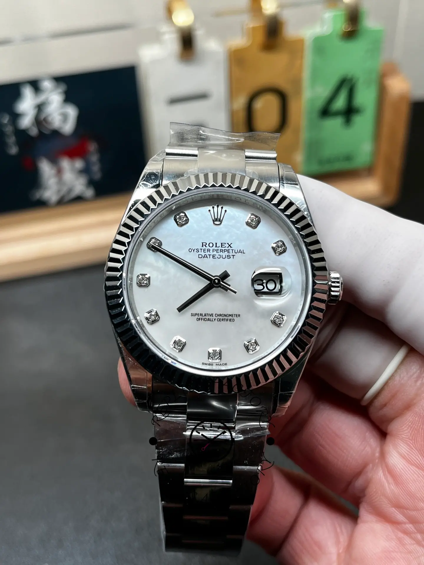 Rolex Datejust 126334-0019 Fluted Bezel White MOP Dial 41MM Mens Replica Watch - QualitySwissReplica