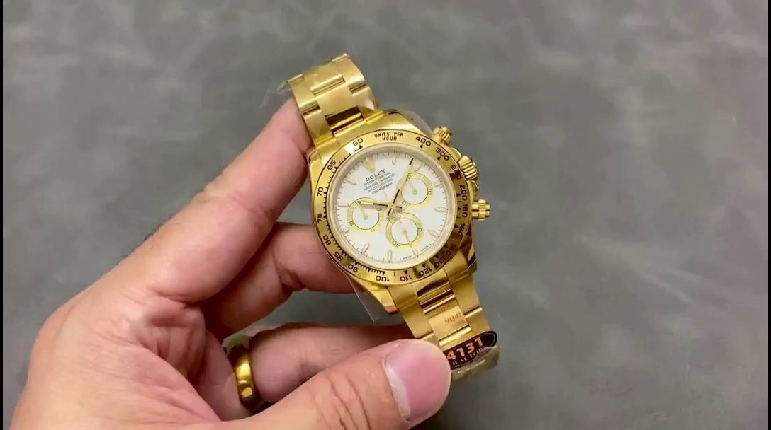 Rolex Cosmograph Daytona 116528 White Index Dial 40MM Mens Replica Watch - QualitySwissReplica
