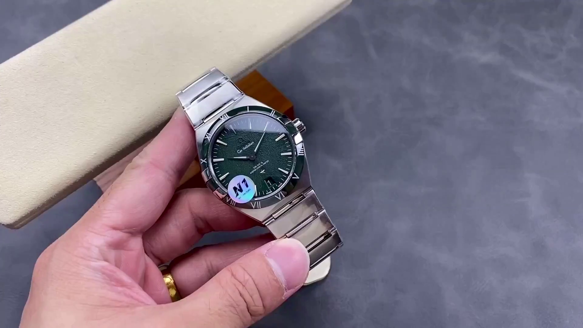 Omega Constellation Replica 131.30.41.21.99.002 41mm Green Meteorite Dial - QualitySwissReplica