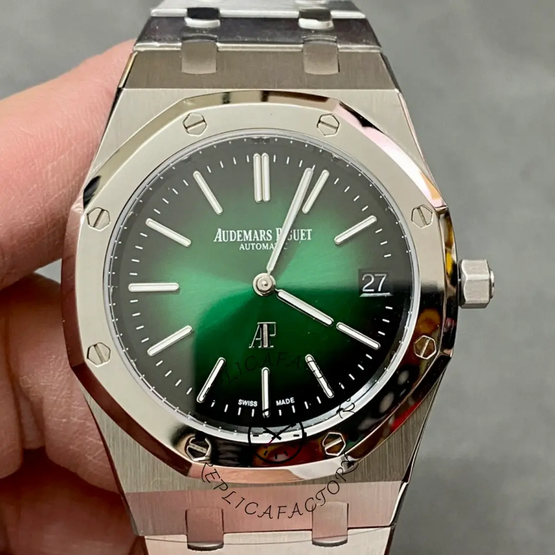 AP Royal Oak Jumbo Extra-Thin 39 15202PT.OO.1240PT.01 Smoked Green 1:1 Clone - QualitySwissReplica